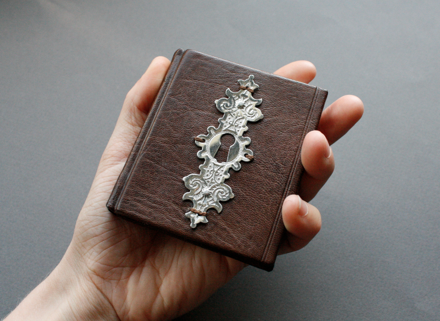 Pocket-sized leather binding